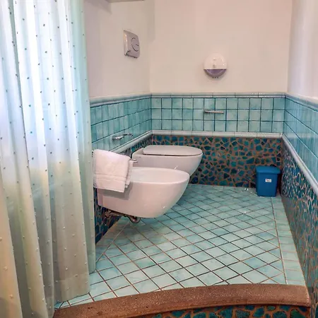 Elisabetta לינה וארוחת בוקר 4*