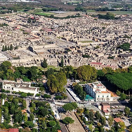 Elisabetta 4* Pompéi